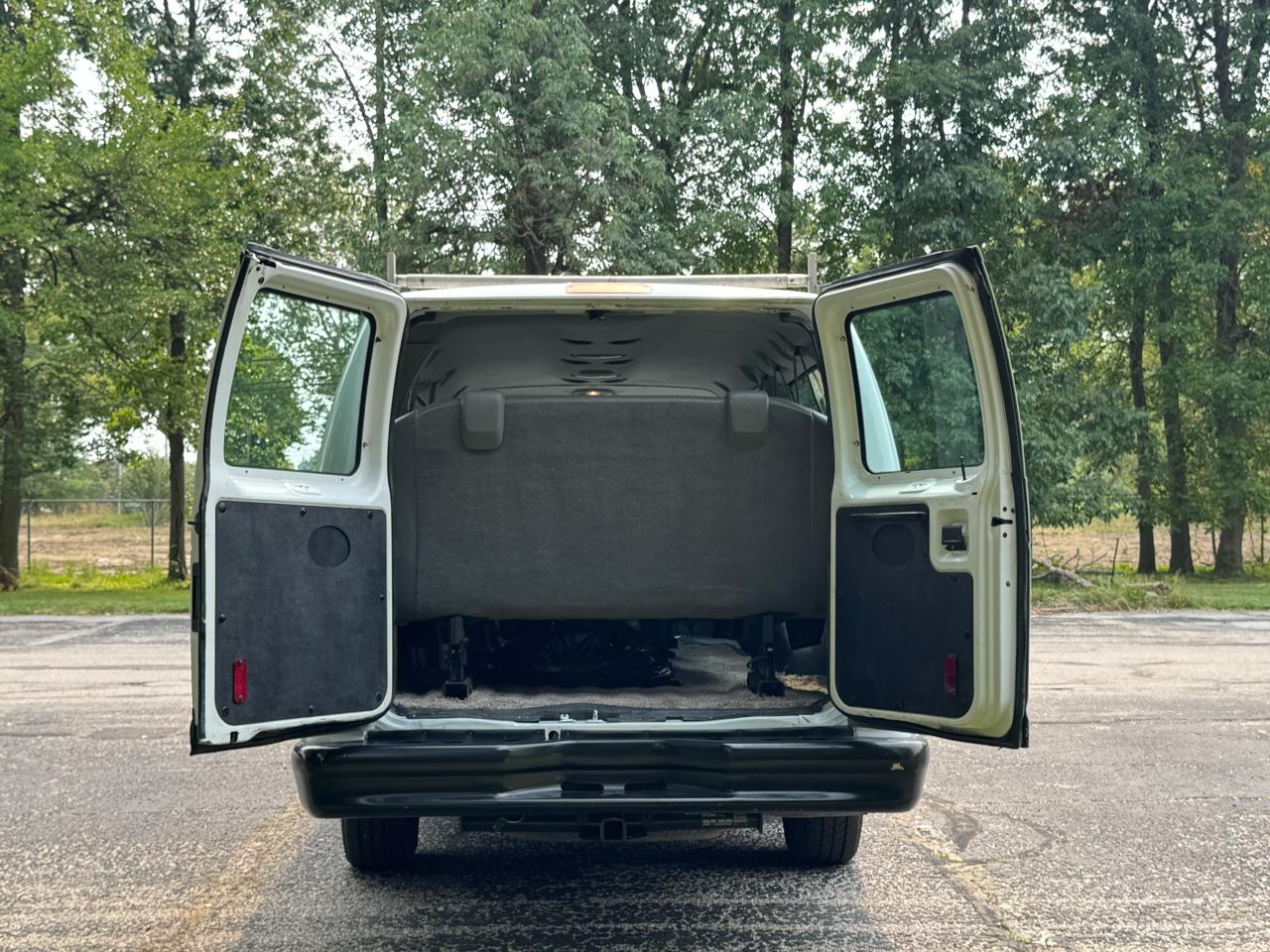 Ford Econoline  2010