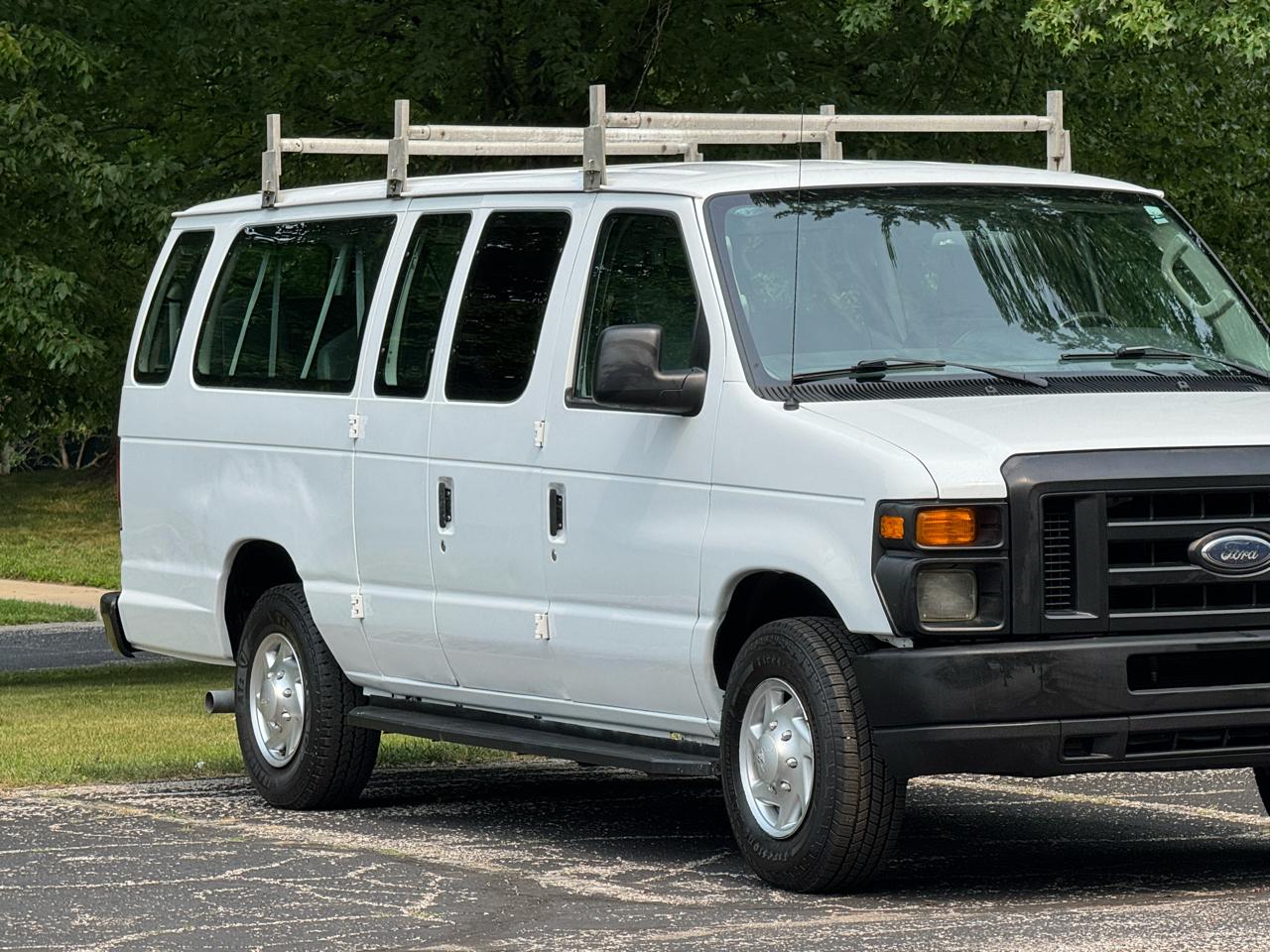 Ford Econoline  2010