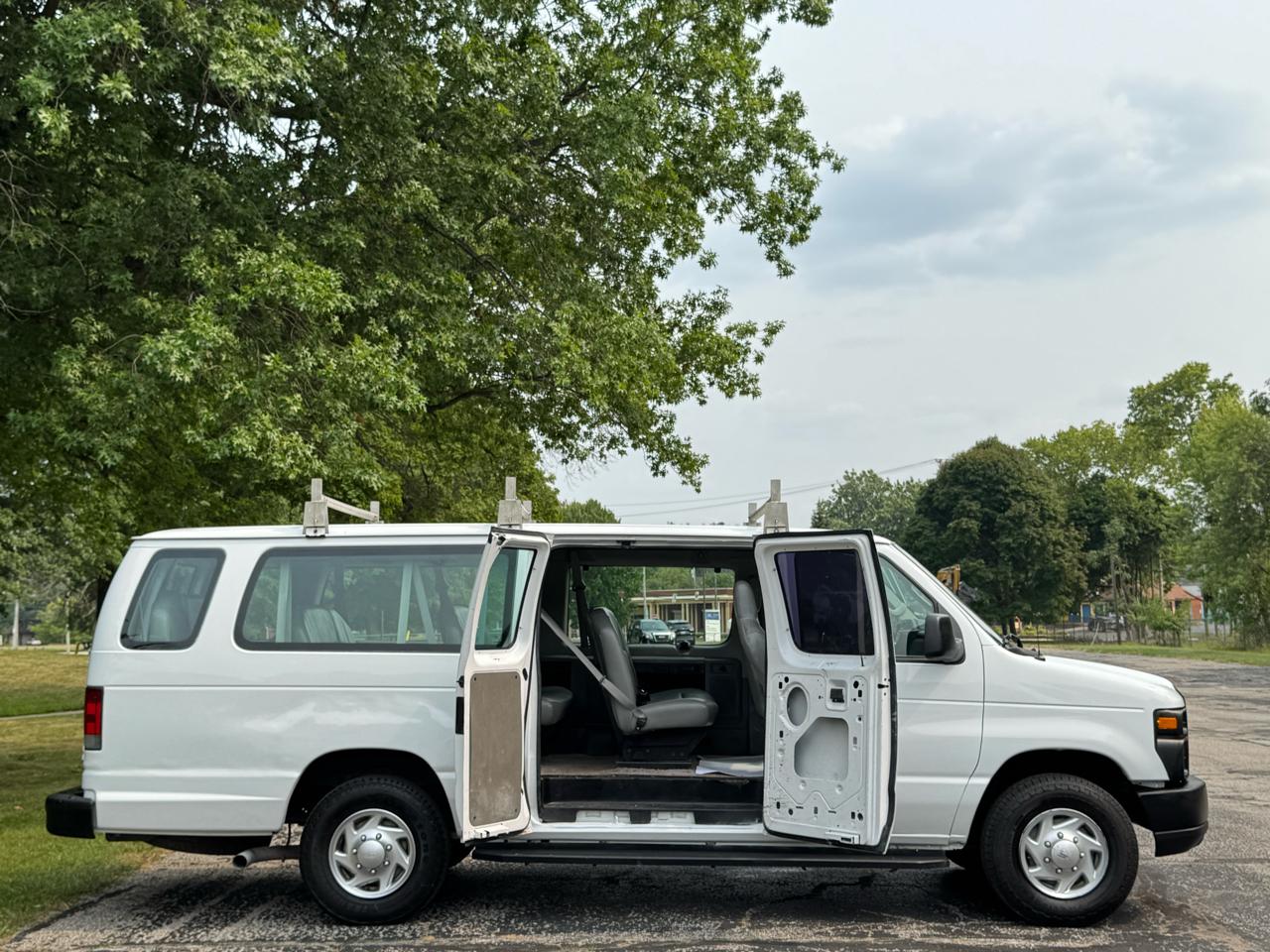 Ford Econoline  2010