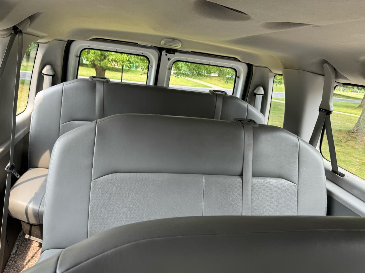 Ford Econoline  2010