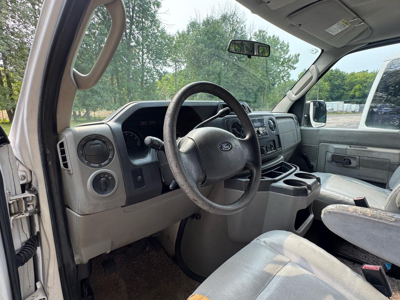 Ford Econoline  2010