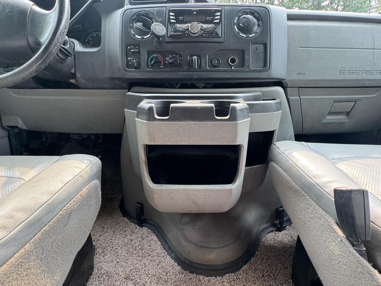 Ford Econoline  2010