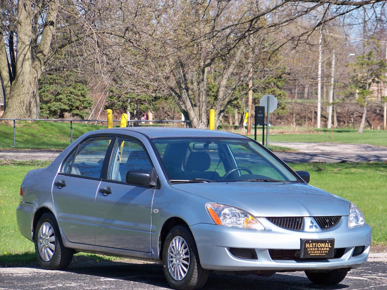 Mitsubishi Lancer ES 2005