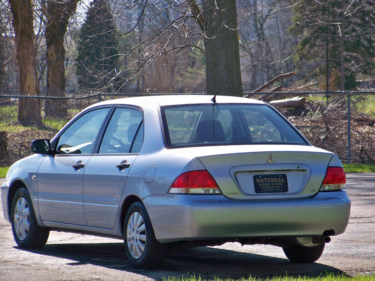 Mitsubishi Lancer ES 2005