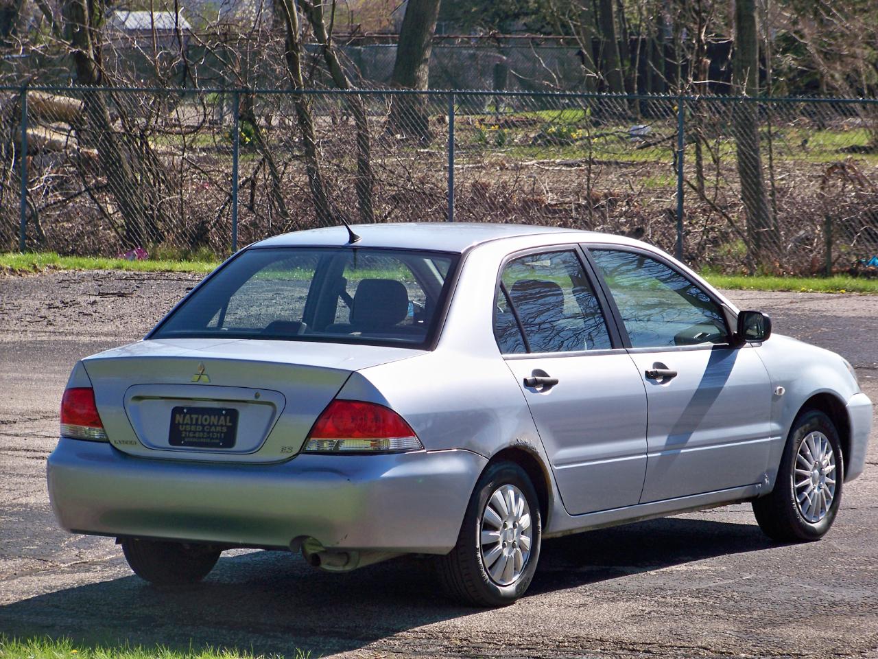 Mitsubishi Lancer ES 2005