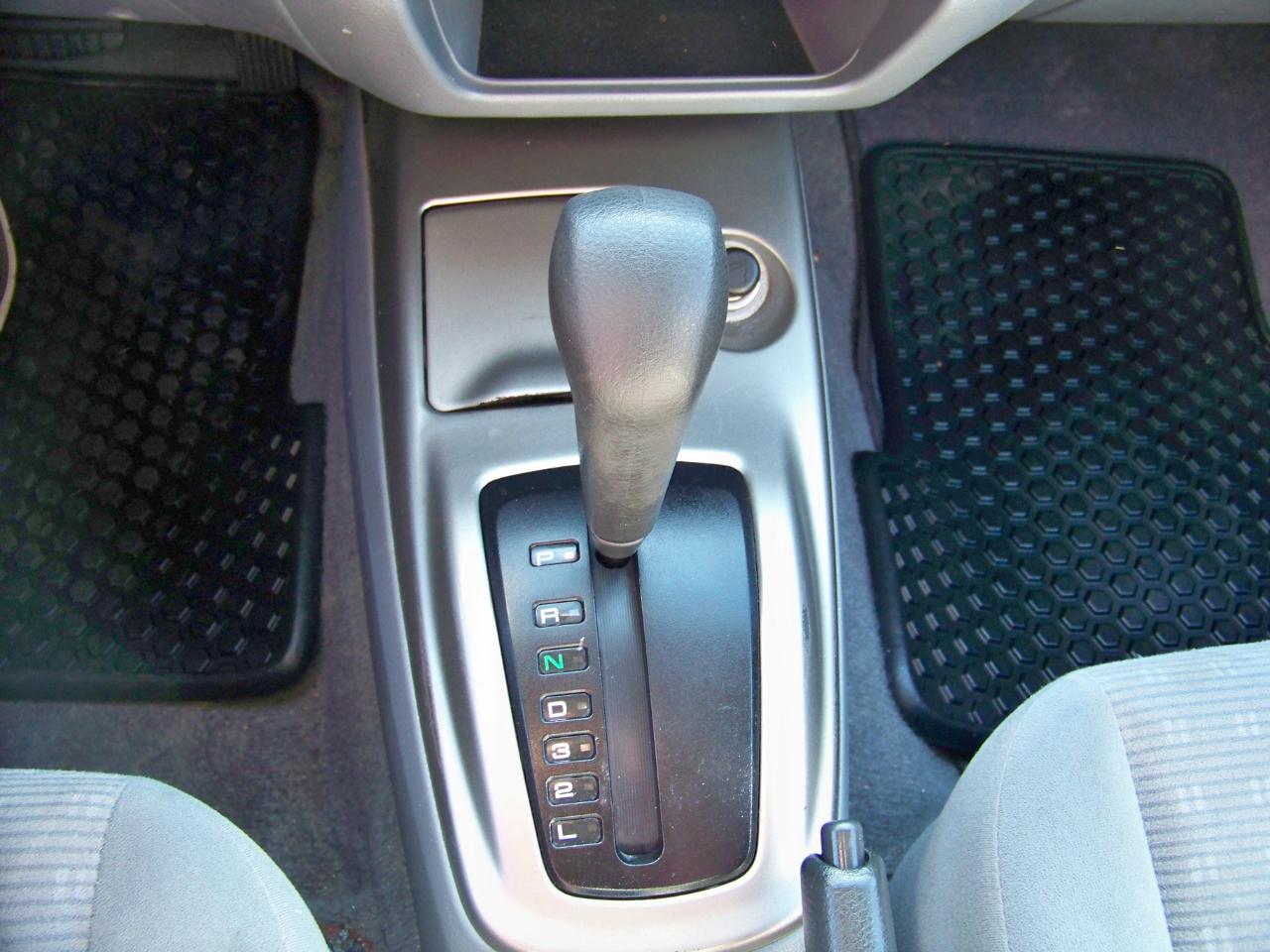 Mitsubishi Lancer ES 2005