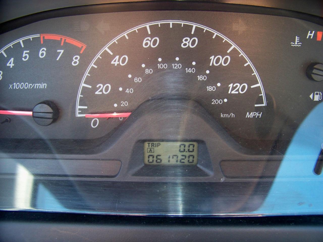 Mitsubishi Lancer ES 2005