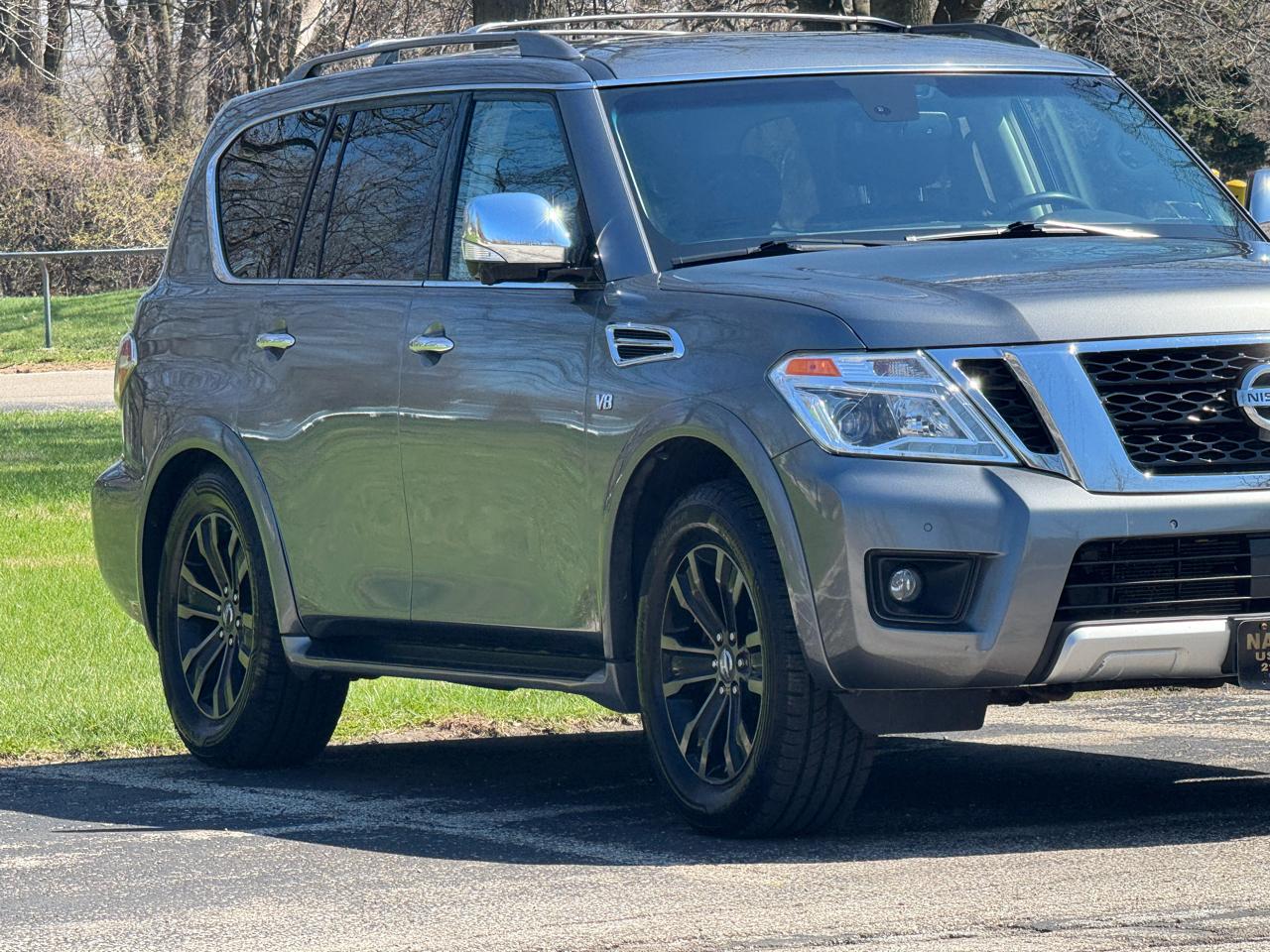 Nissan Armada Platinum AWD 2017