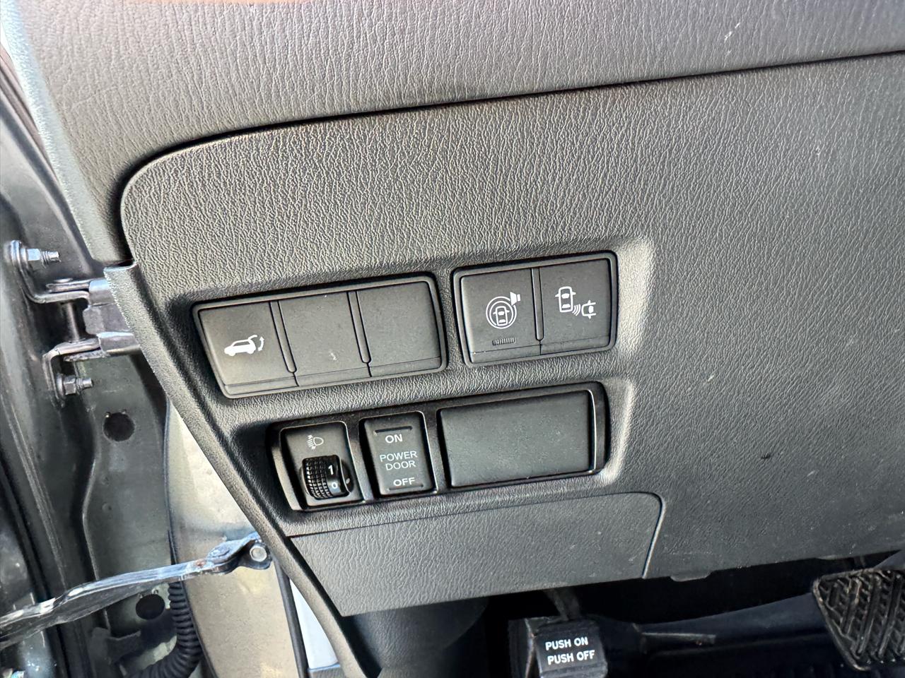 Nissan Armada Platinum AWD 2017