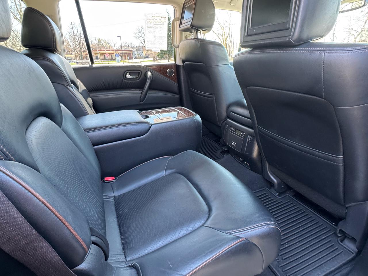 Nissan Armada Platinum AWD 2017