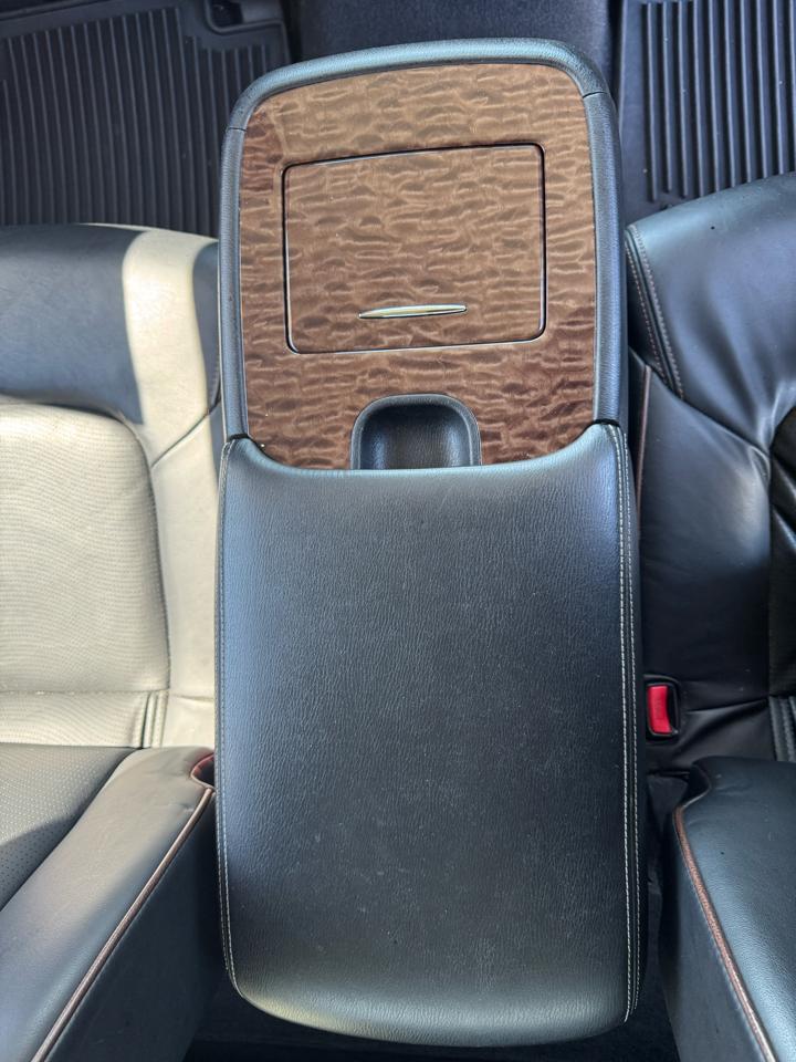 Nissan Armada Platinum AWD 2017