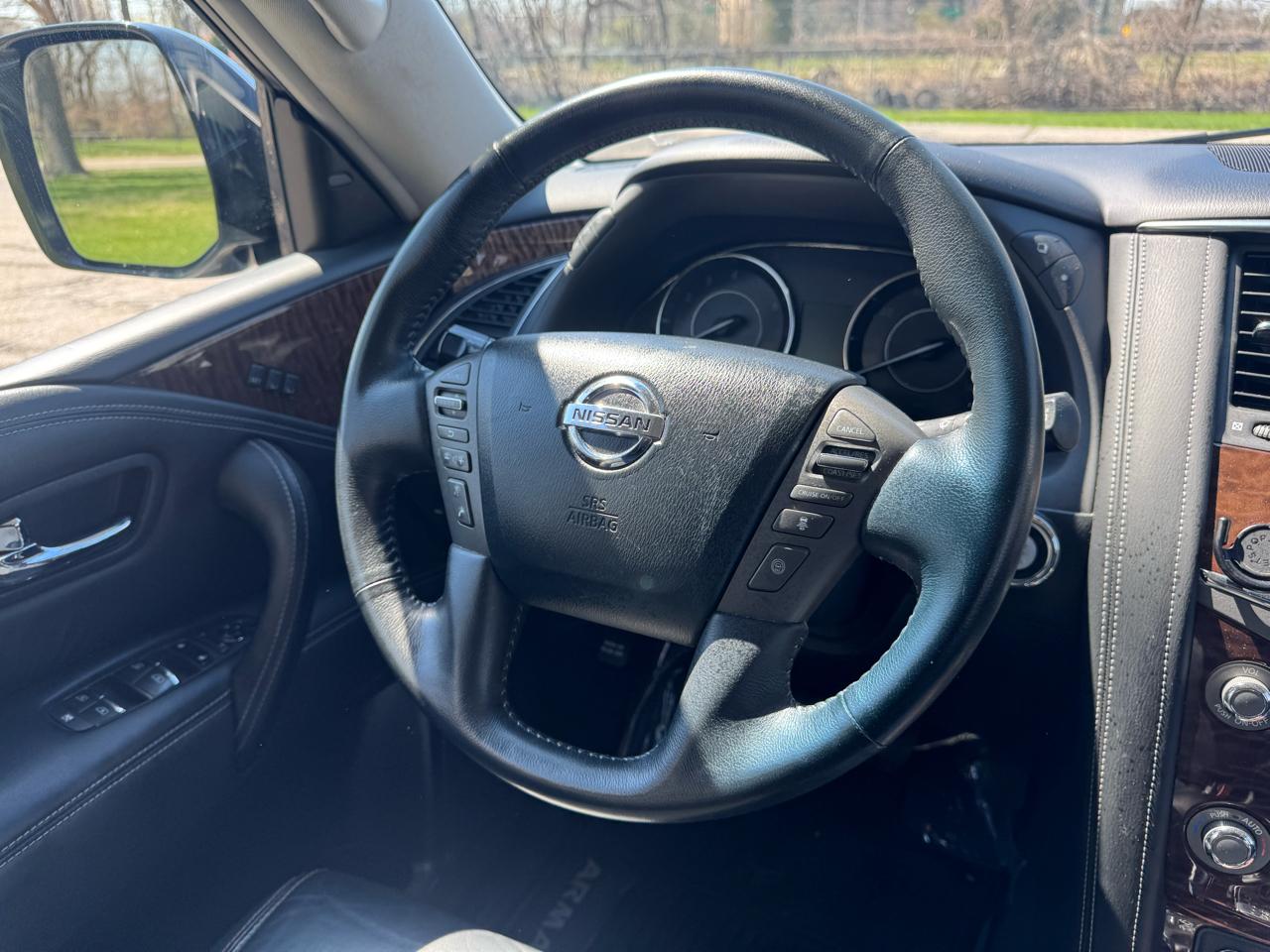 Nissan Armada Platinum AWD 2017