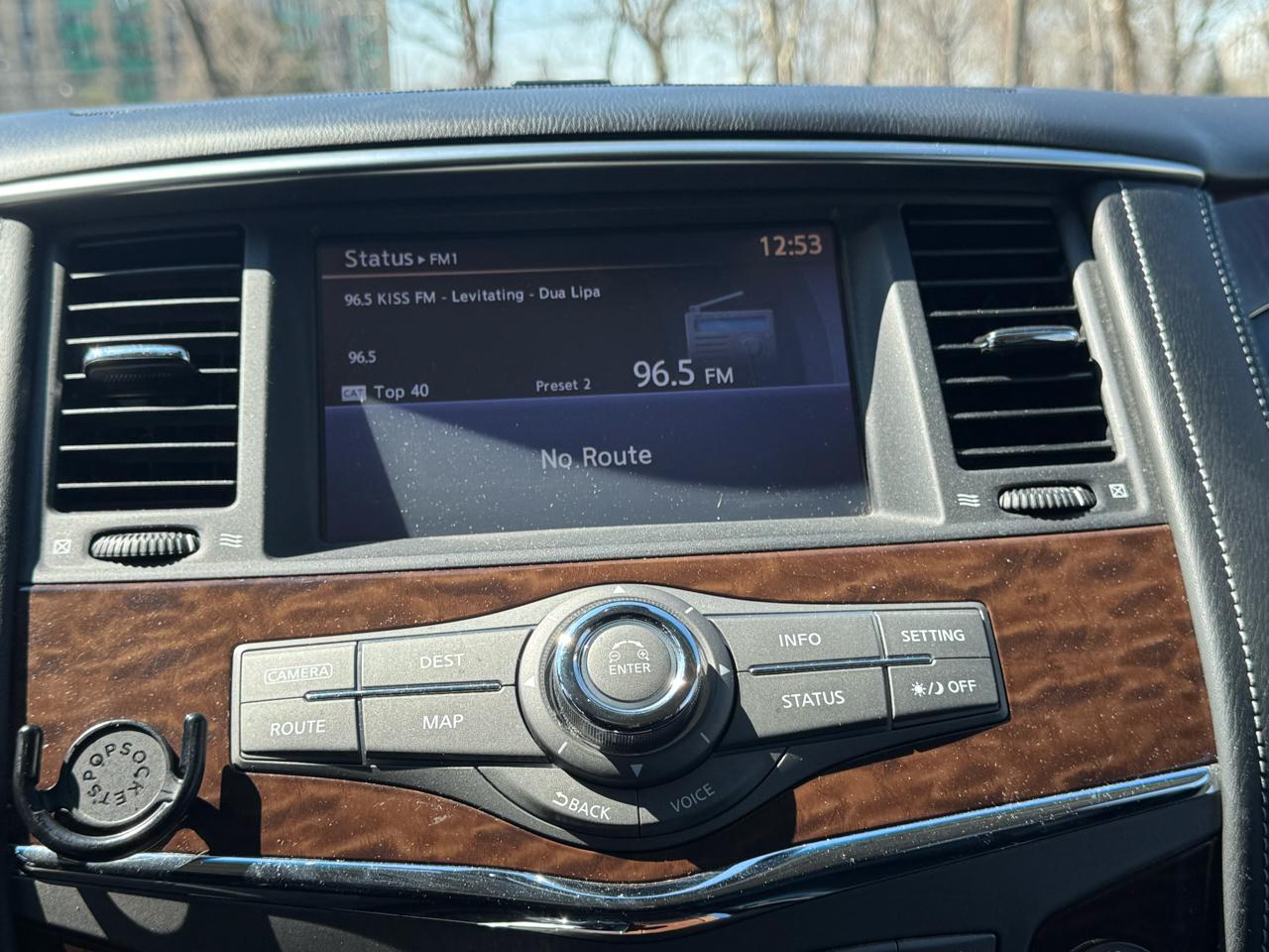 Nissan Armada Platinum AWD 2017