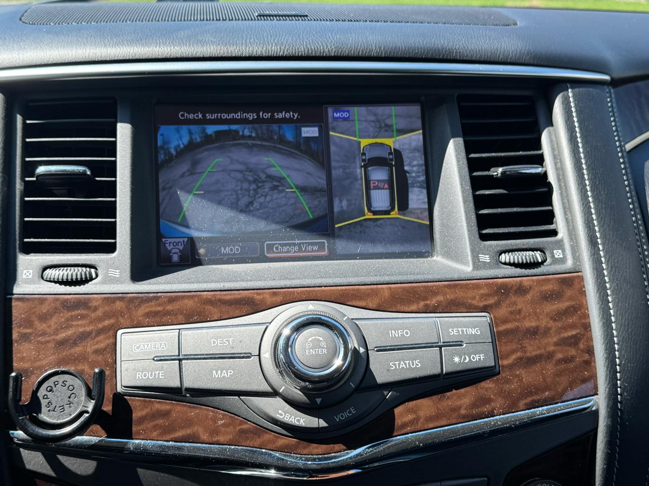 Nissan Armada Platinum AWD 2017