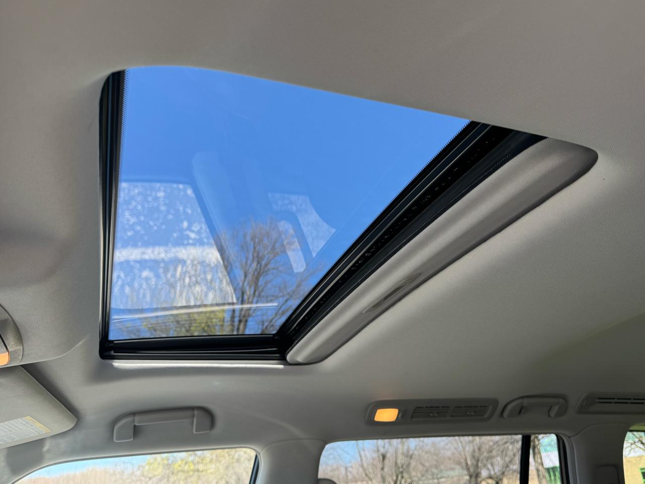 Nissan Armada Platinum AWD 2017