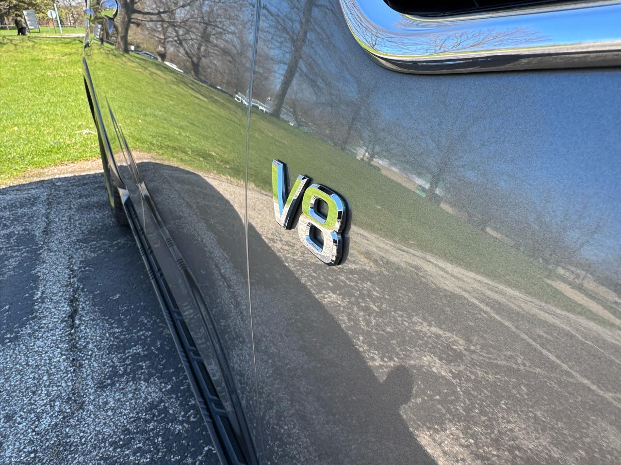 Nissan Armada Platinum AWD 2017