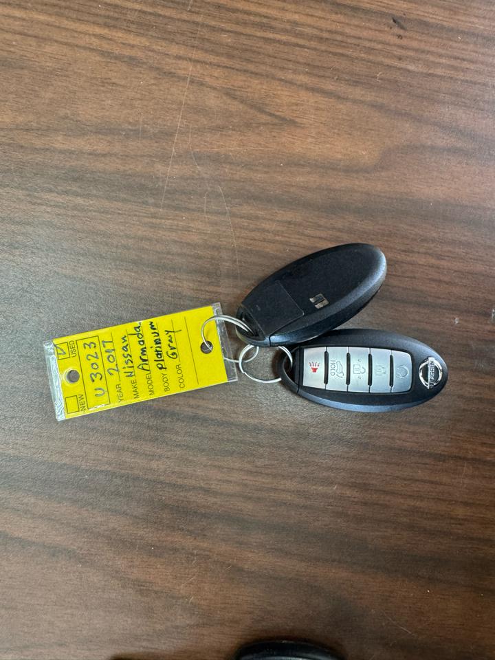 Nissan Armada Platinum AWD 2017