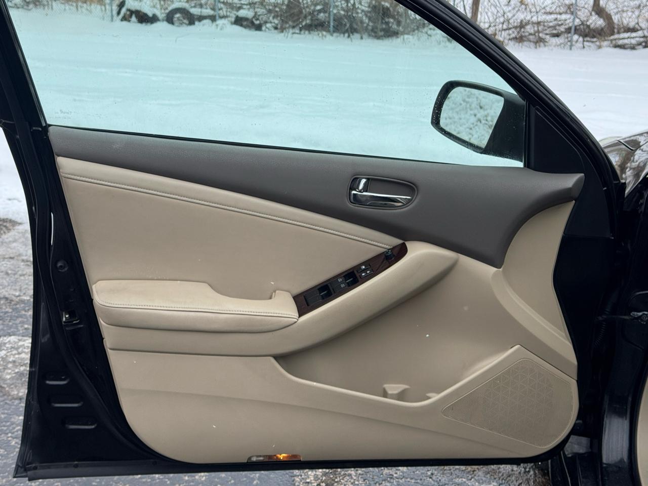 Nissan Altima 2.5 S 2011