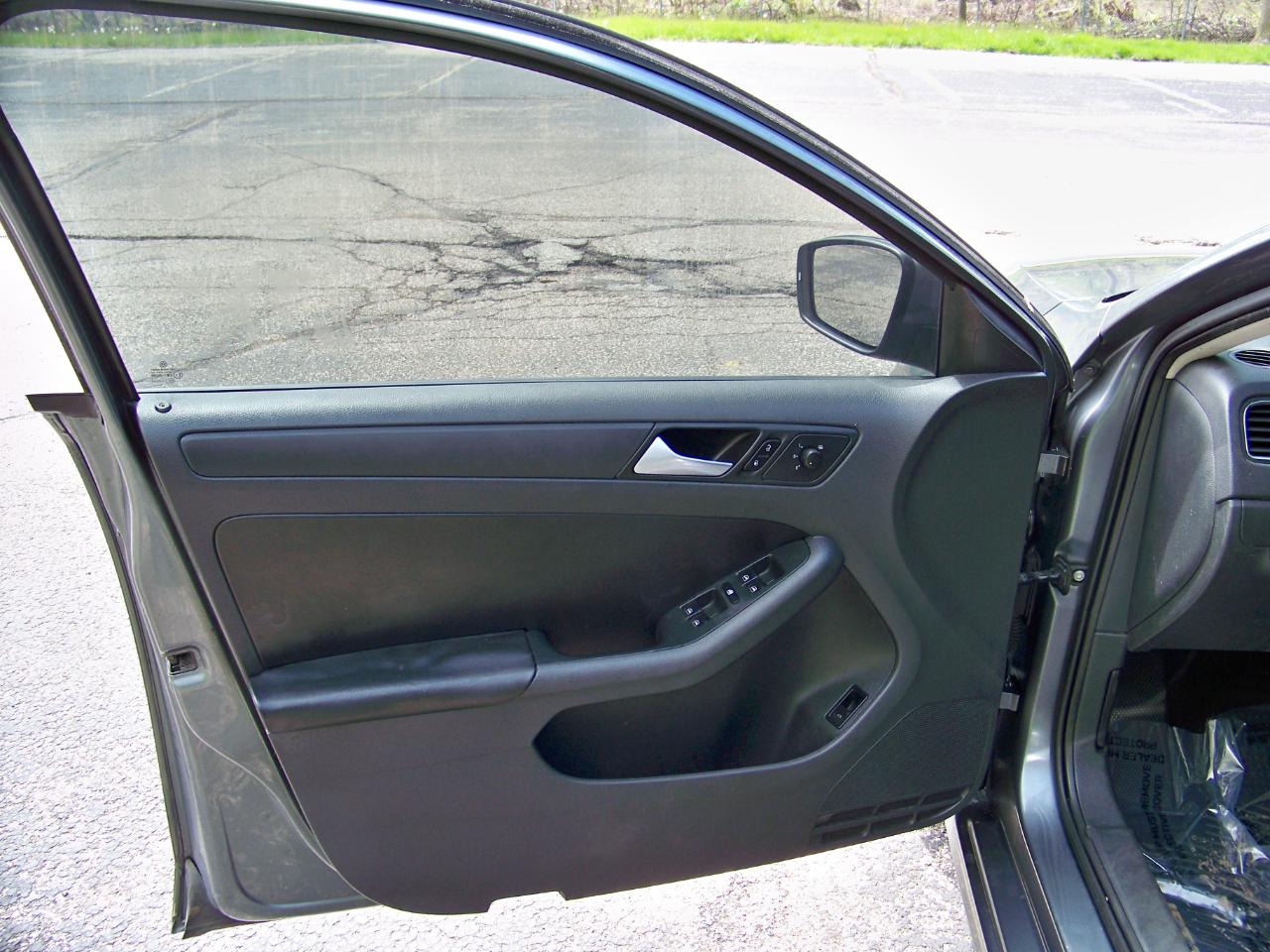 Volkswagen Jetta SE 2012