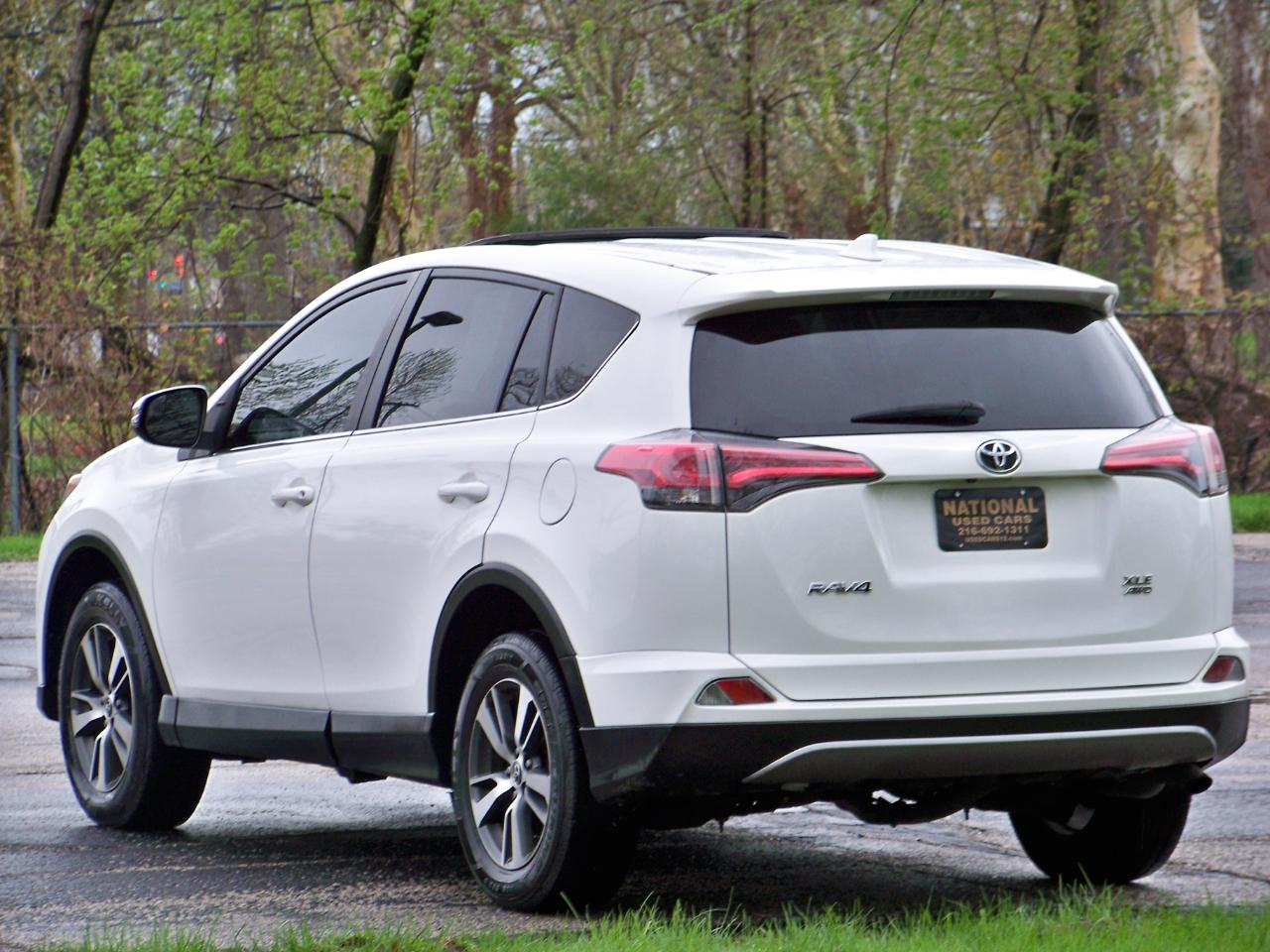 Toyota RAV4 XLE AWD 2018