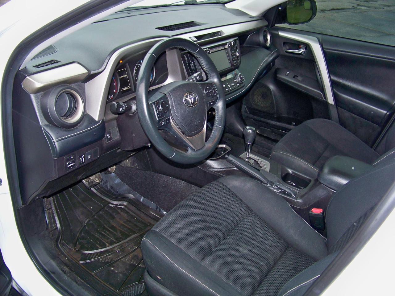 Toyota RAV4 XLE AWD 2018