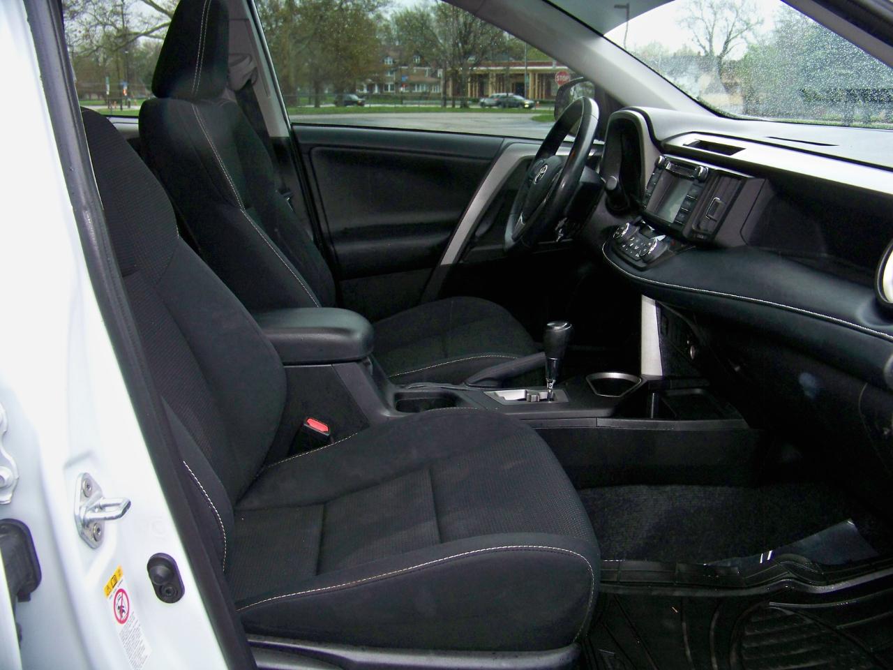 Toyota RAV4 XLE AWD 2018