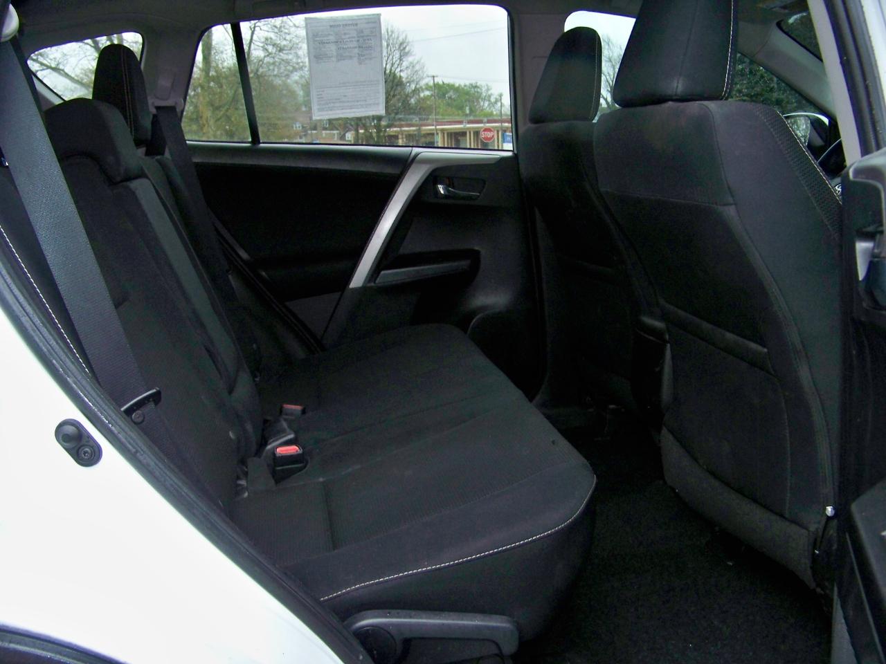 Toyota RAV4 XLE AWD 2018