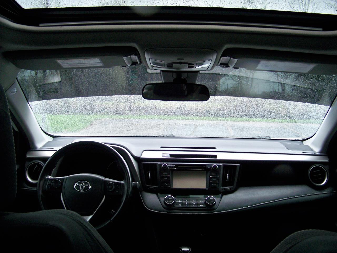 Toyota RAV4 XLE AWD 2018