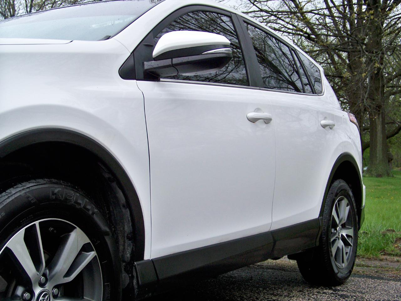Toyota RAV4 XLE AWD 2018