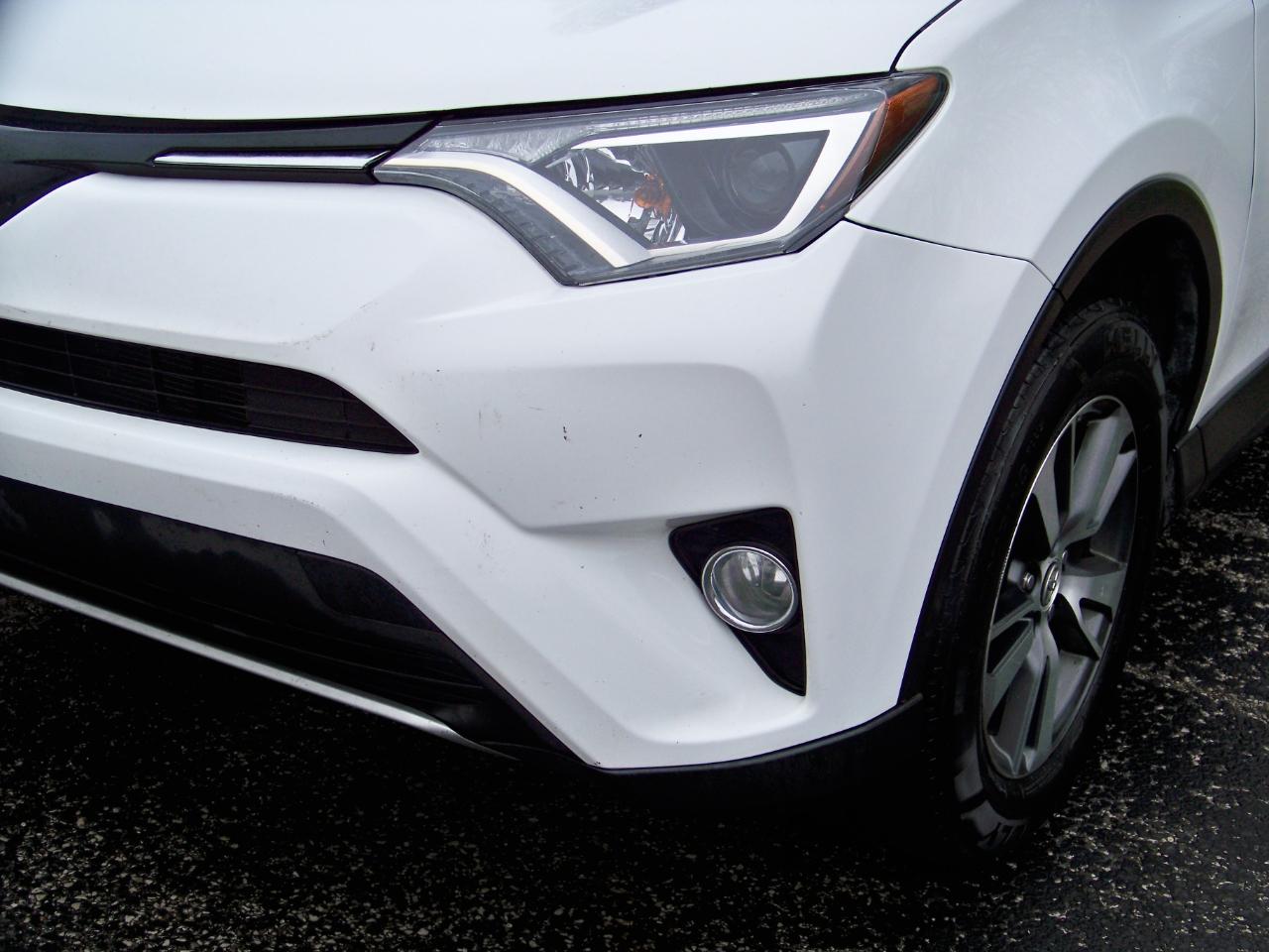 Toyota RAV4 XLE AWD 2018