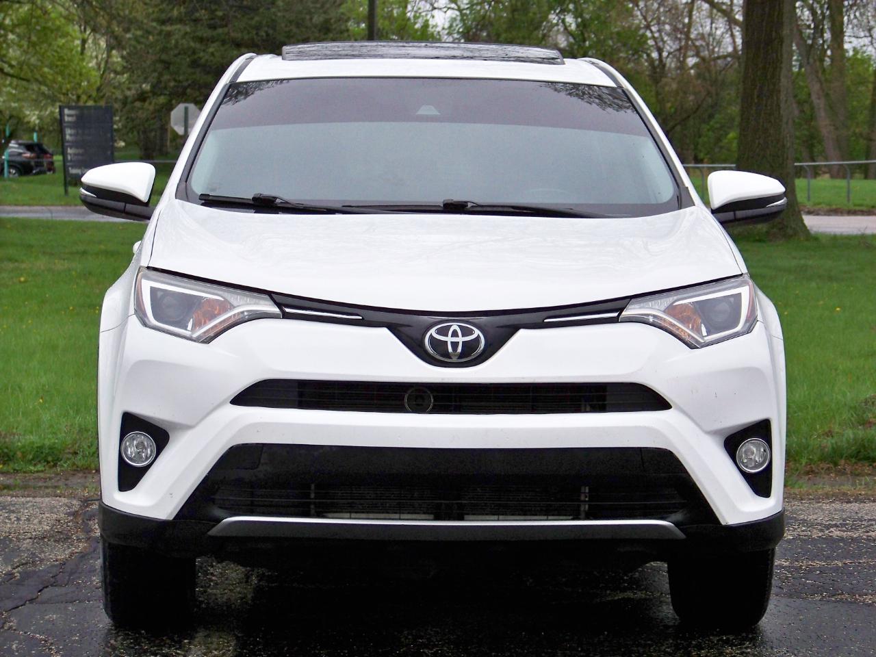 Toyota RAV4 XLE AWD 2018