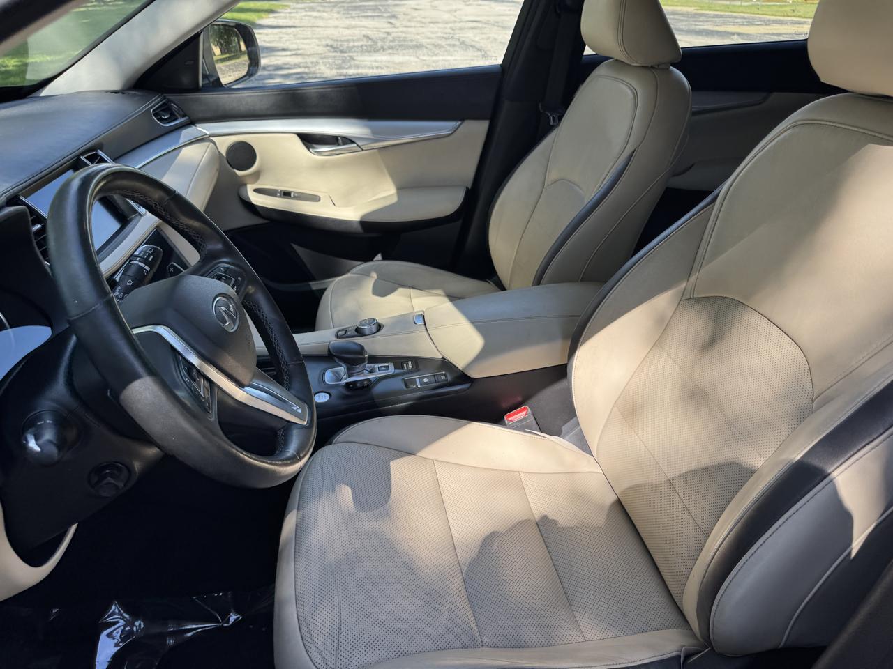 Infiniti QX50 PURE 2020