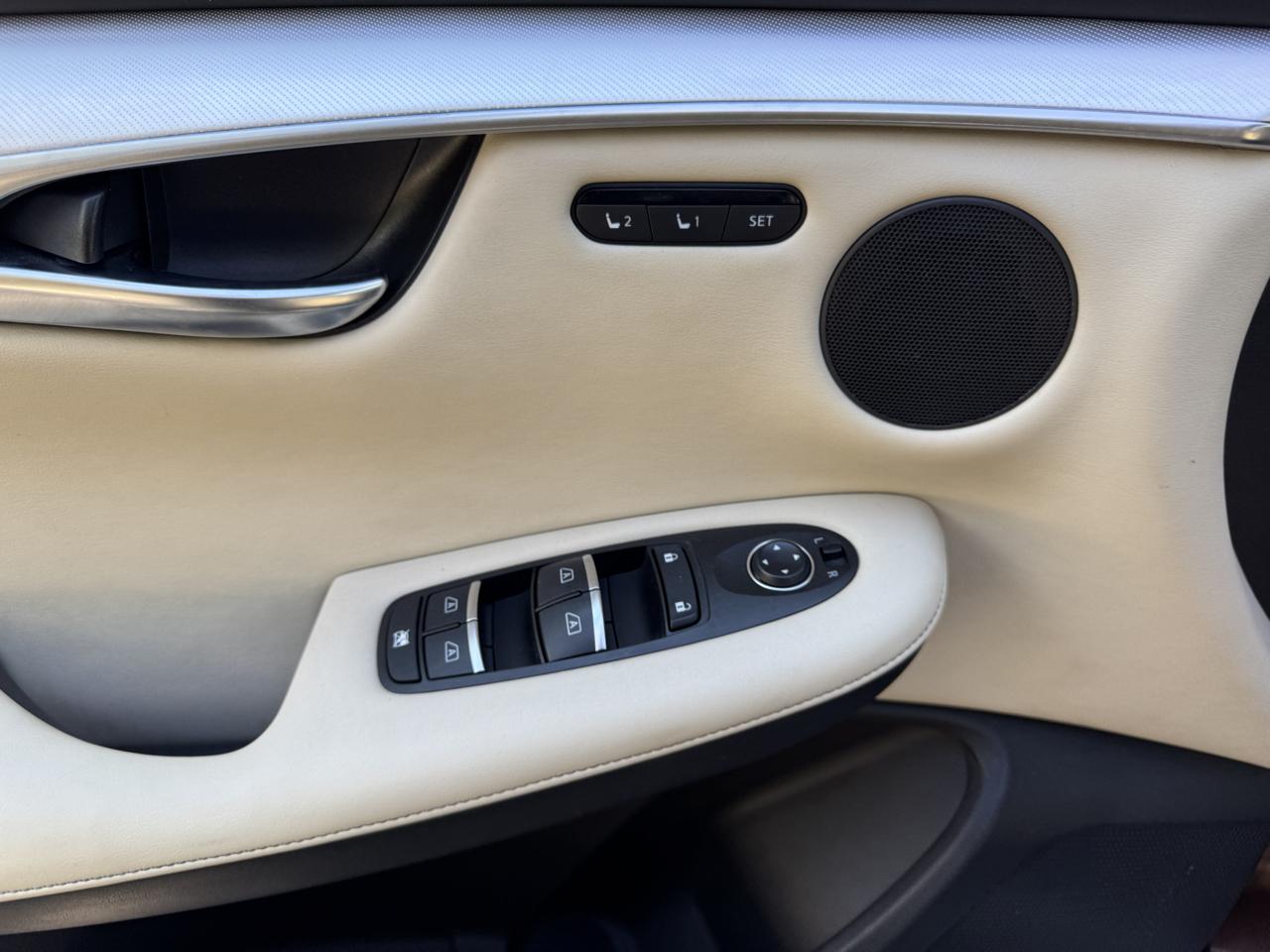 Infiniti QX50 PURE 2020