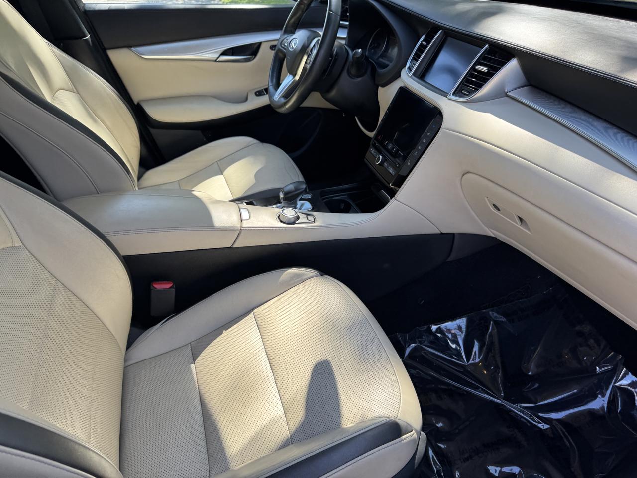 Infiniti QX50 PURE 2020