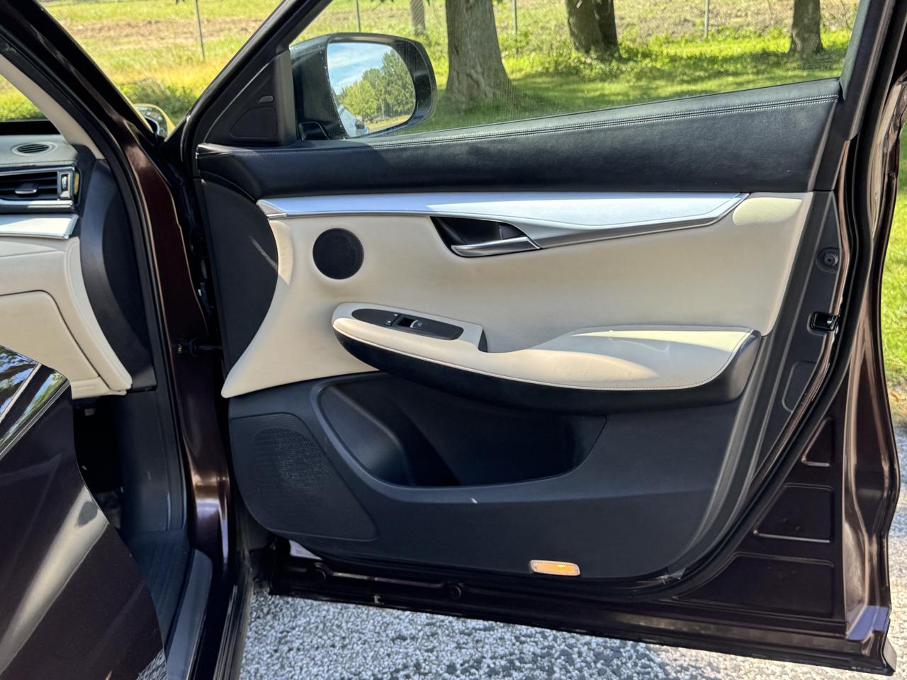 Infiniti QX50 PURE 2020