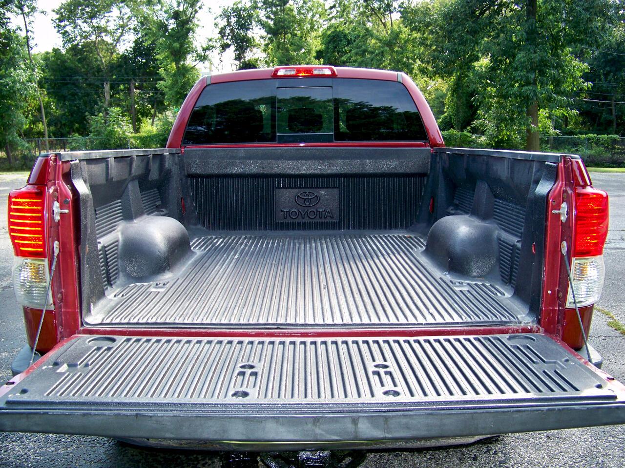 Toyota Tundra Tundra-Grade 5.7L FFV Double Cab 4WD 2010