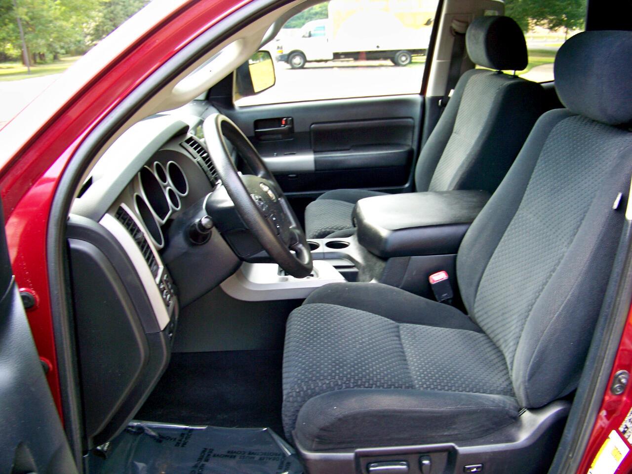 Toyota Tundra Tundra-Grade 5.7L FFV Double Cab 4WD 2010