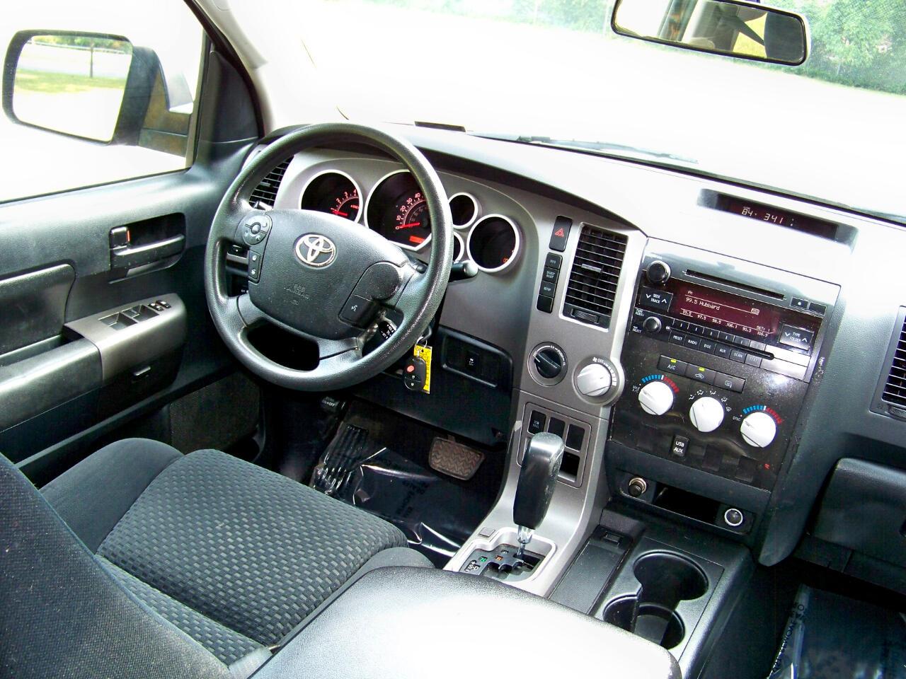 Toyota Tundra Tundra-Grade 5.7L FFV Double Cab 4WD 2010