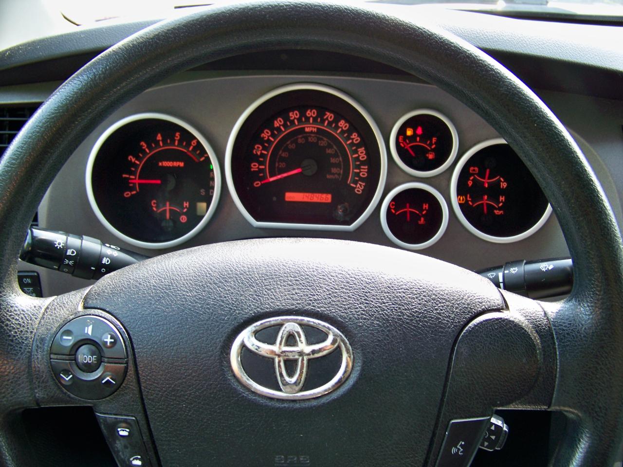 Toyota Tundra Tundra-Grade 5.7L FFV Double Cab 4WD 2010