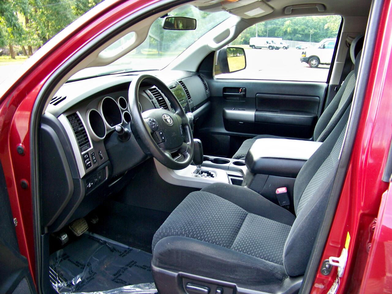 Toyota Tundra Tundra-Grade 5.7L FFV Double Cab 4WD 2010