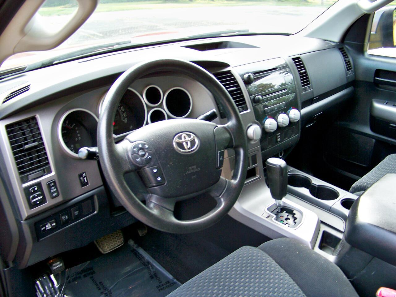 Toyota Tundra Tundra-Grade 5.7L FFV Double Cab 4WD 2010
