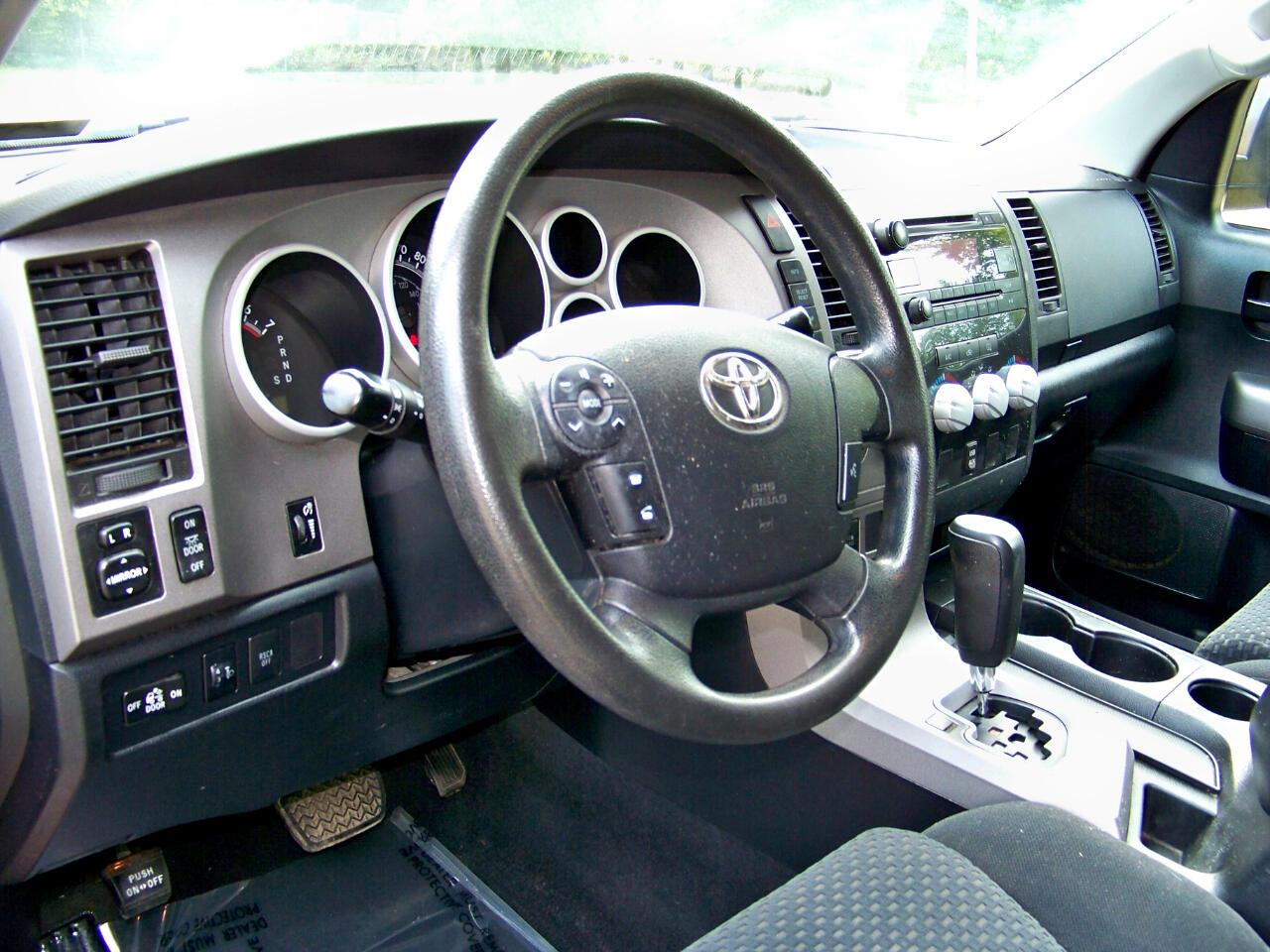 Toyota Tundra Tundra-Grade 5.7L FFV Double Cab 4WD 2010