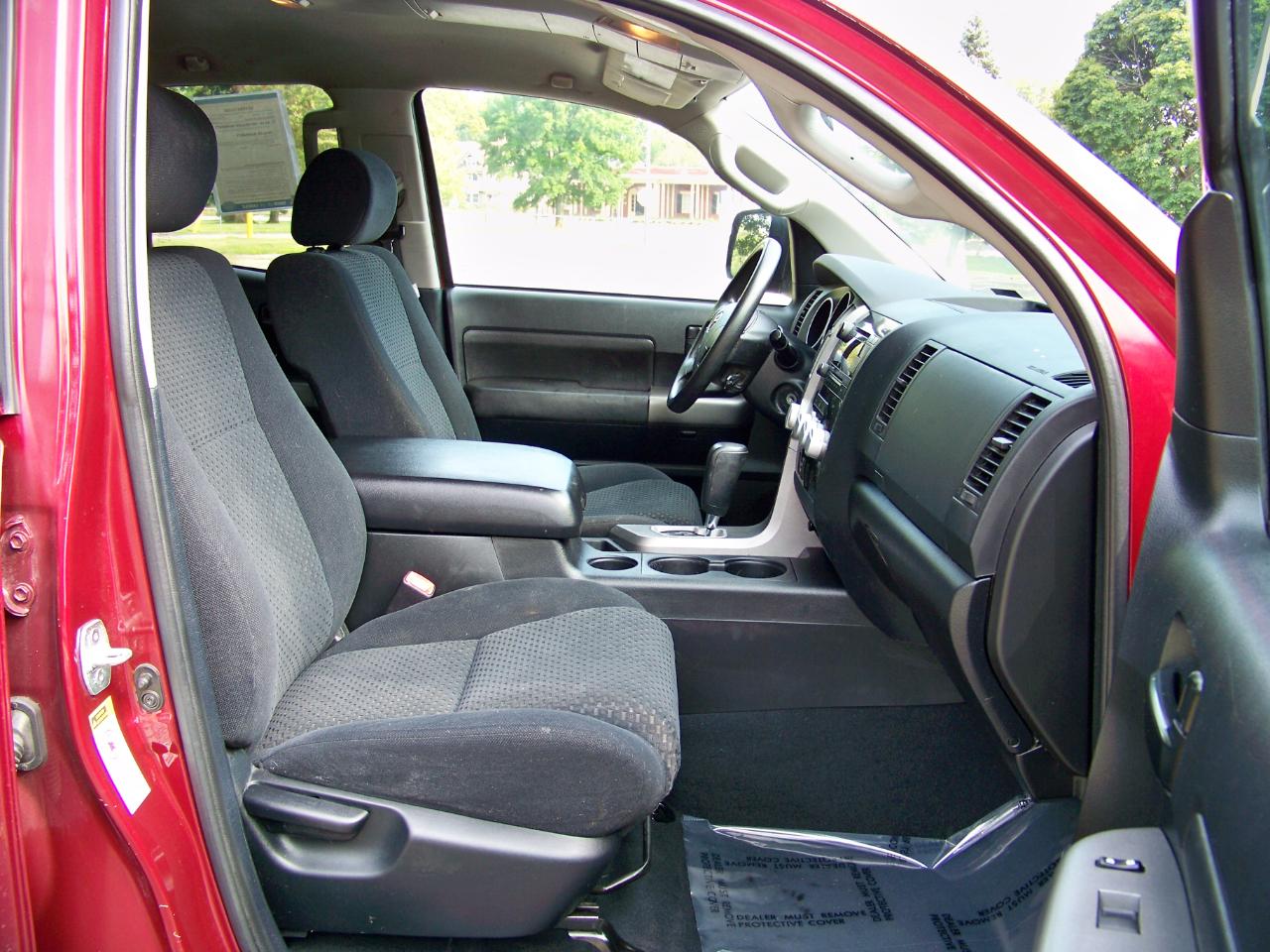 Toyota Tundra Tundra-Grade 5.7L FFV Double Cab 4WD 2010