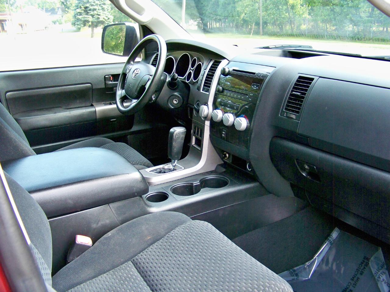 Toyota Tundra Tundra-Grade 5.7L FFV Double Cab 4WD 2010