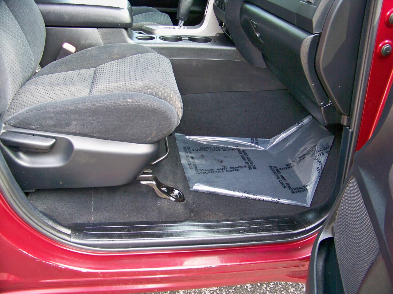 Toyota Tundra Tundra-Grade 5.7L FFV Double Cab 4WD 2010