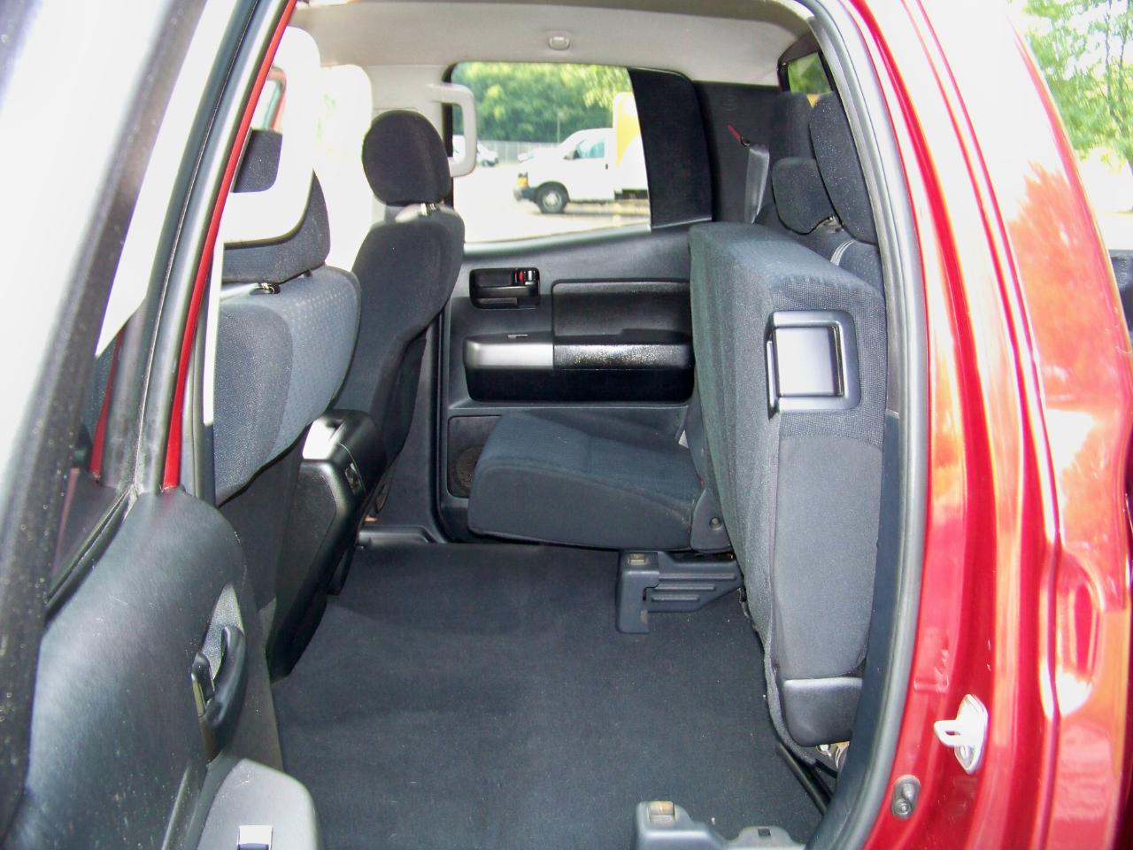 Toyota Tundra Tundra-Grade 5.7L FFV Double Cab 4WD 2010