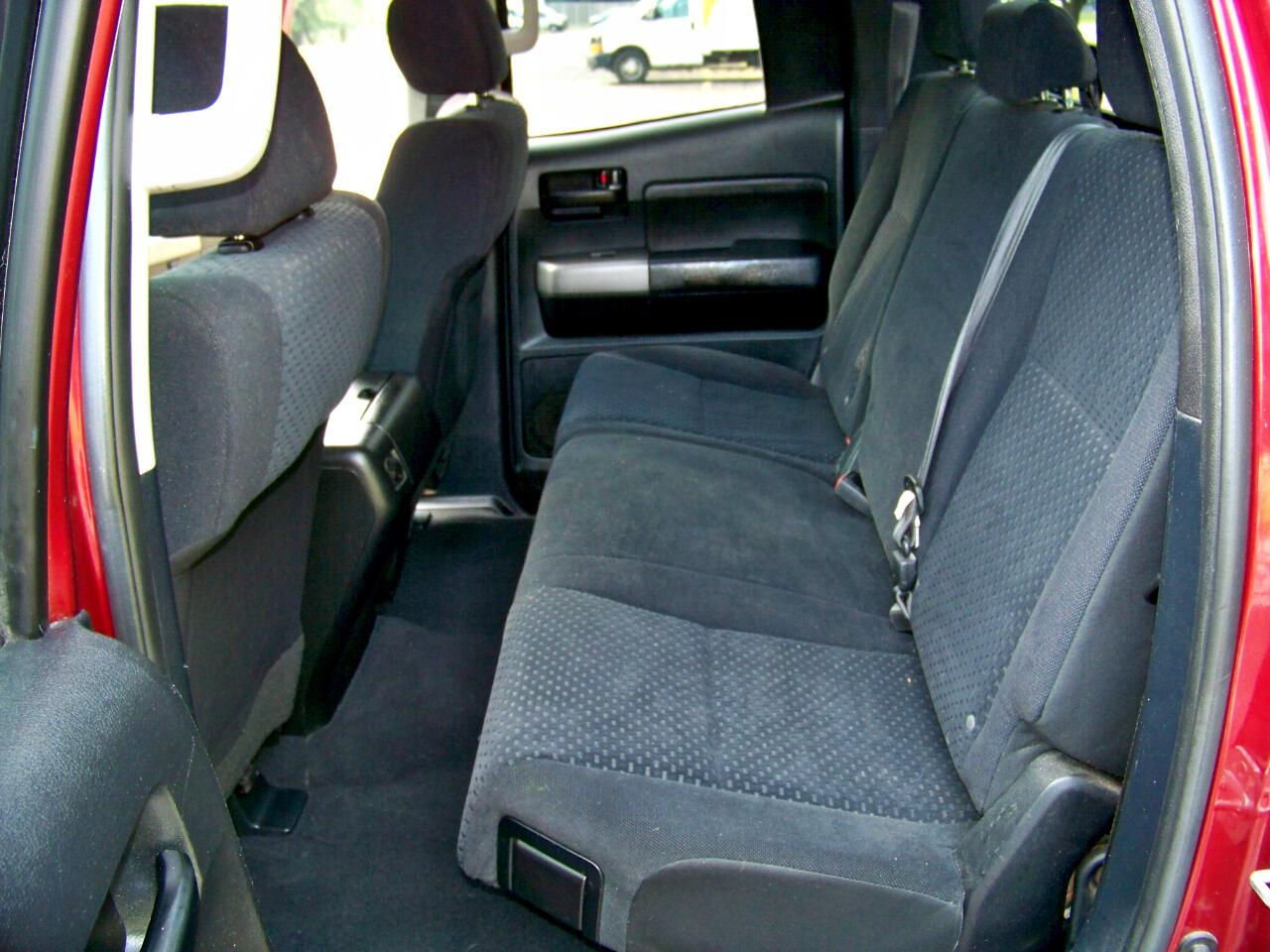 Toyota Tundra Tundra-Grade 5.7L FFV Double Cab 4WD 2010