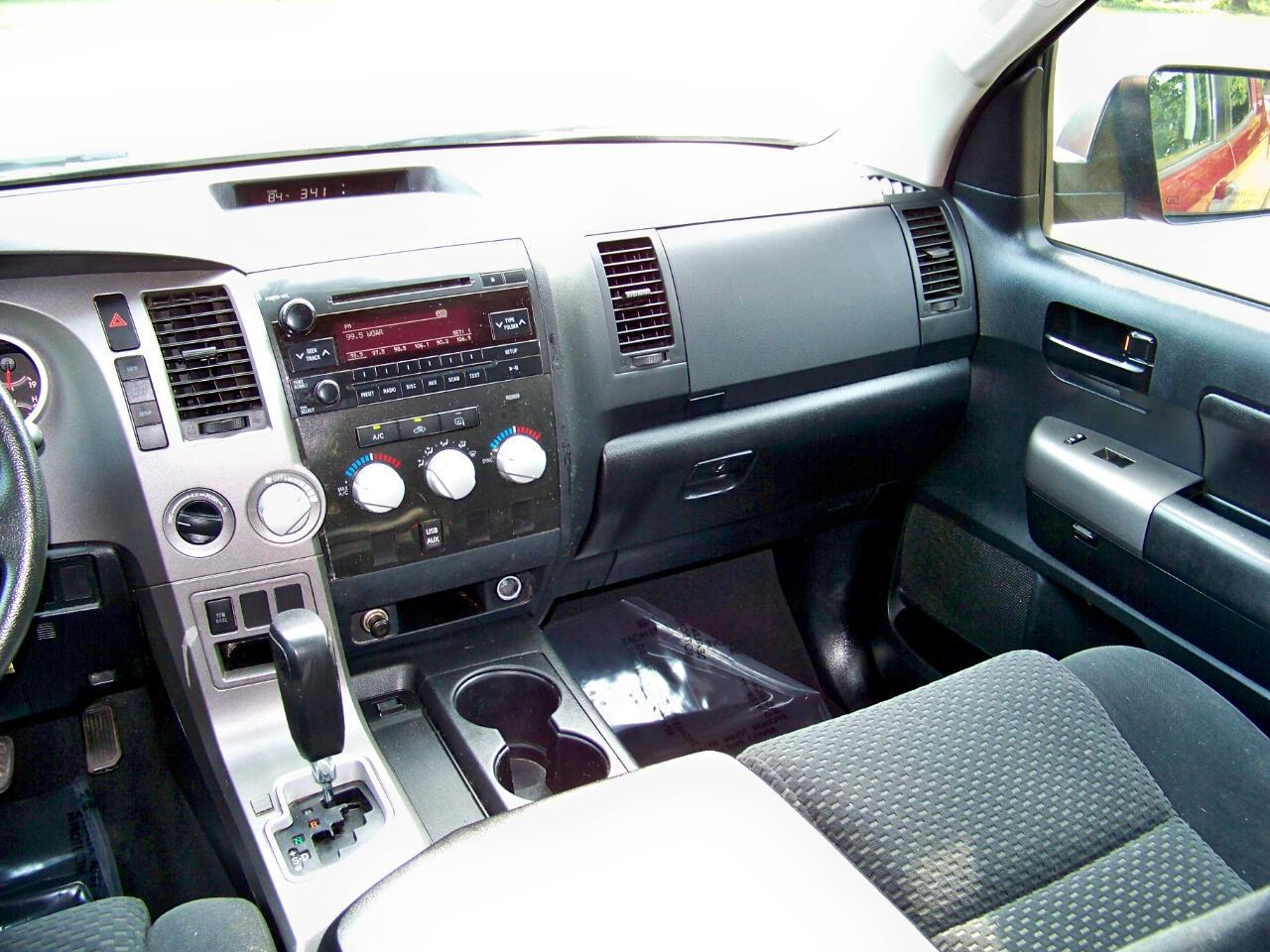 Toyota Tundra Tundra-Grade 5.7L FFV Double Cab 4WD 2010