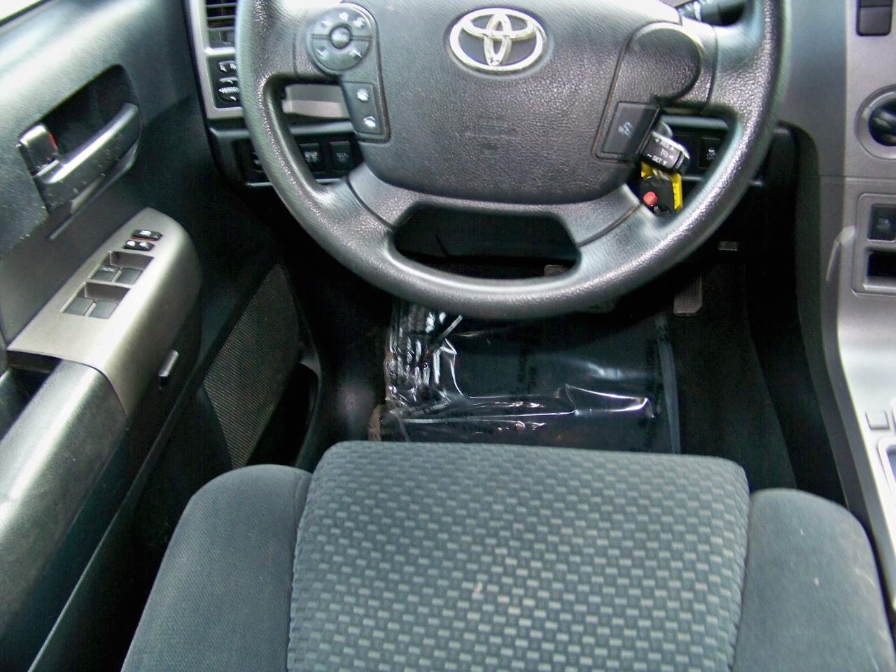 Toyota Tundra Tundra-Grade 5.7L FFV Double Cab 4WD 2010