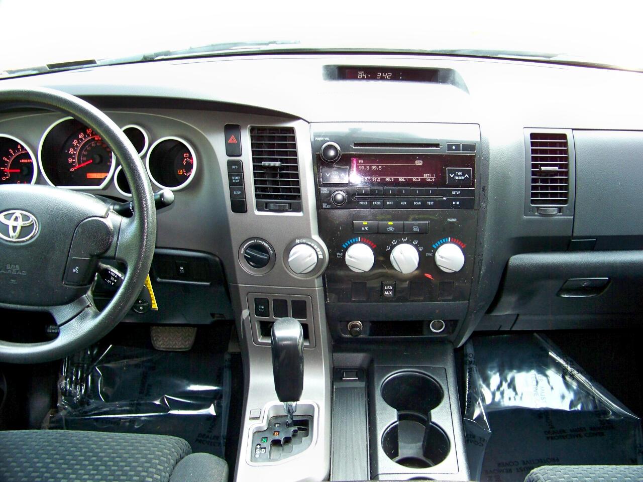 Toyota Tundra Tundra-Grade 5.7L FFV Double Cab 4WD 2010